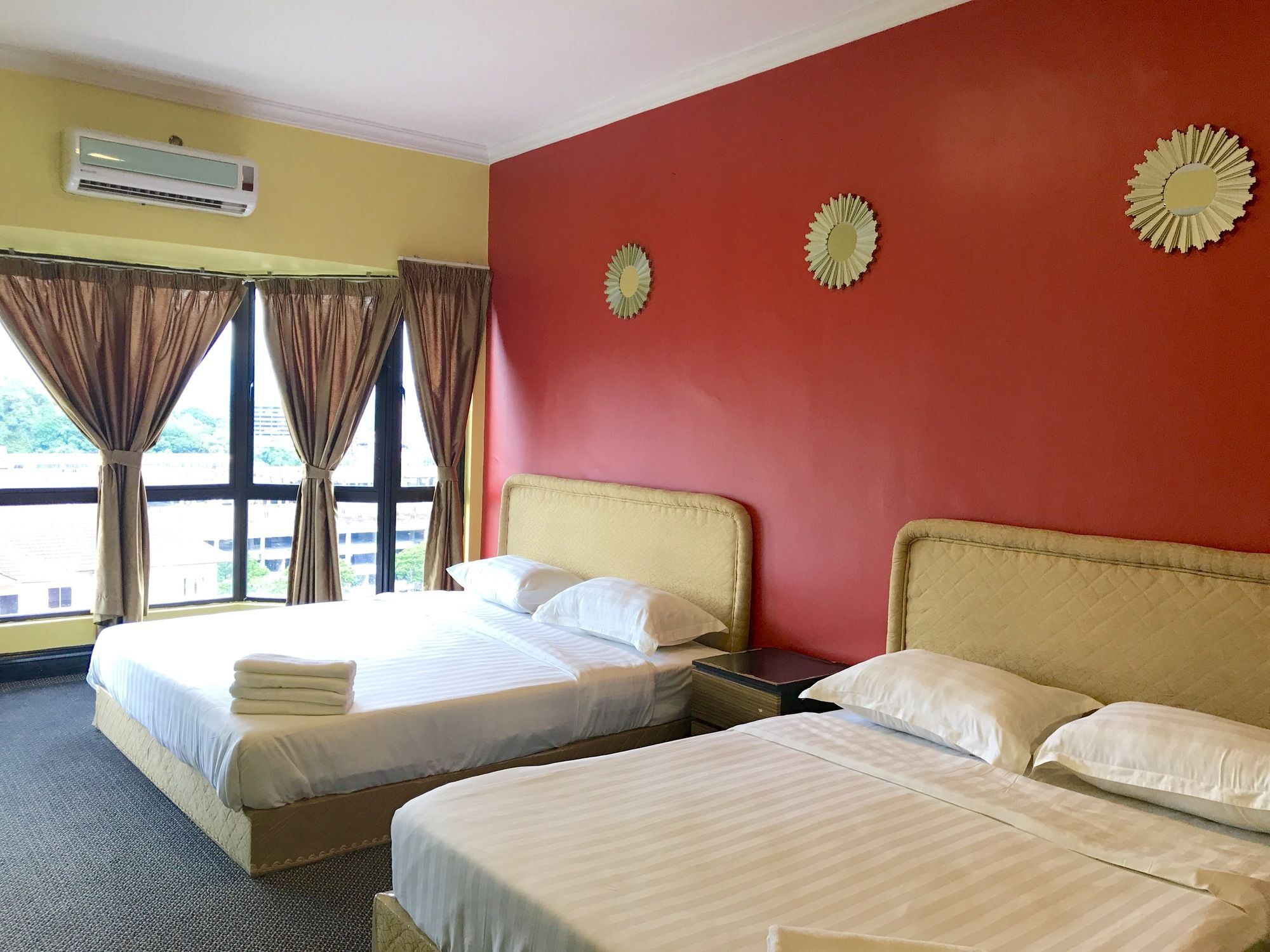 Sunset & Seaview Vacation Condos At Marina Court Resort Condo 코타키나발루 외부 사진