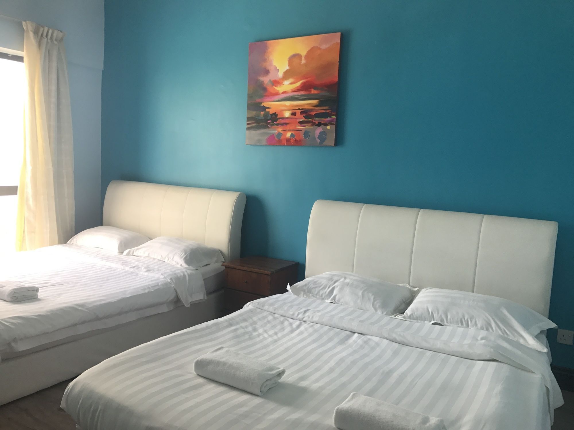Sunset & Seaview Vacation Condos At Marina Court Resort Condo 코타키나발루 외부 사진