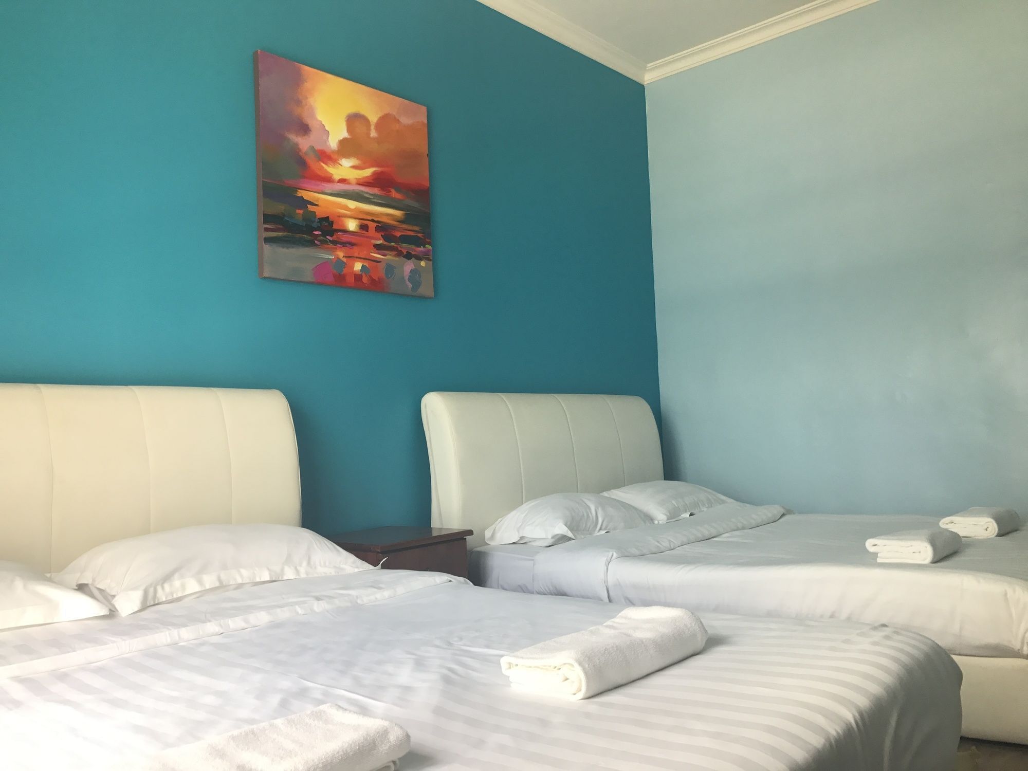 Sunset & Seaview Vacation Condos At Marina Court Resort Condo 코타키나발루 외부 사진